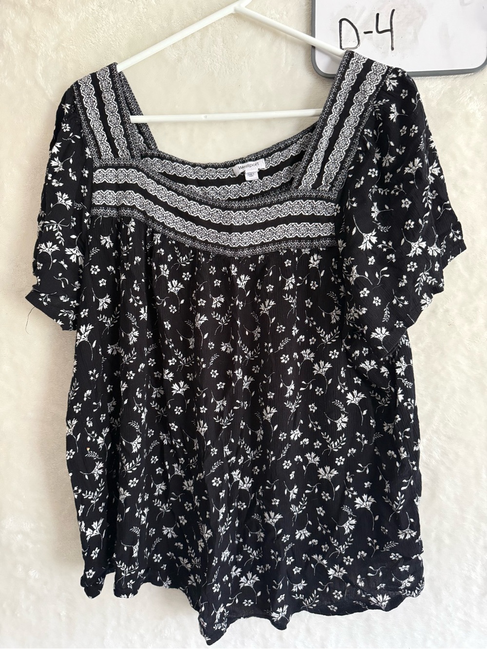 Westport Black & White Floral Square-Neck Peasant Blouse
